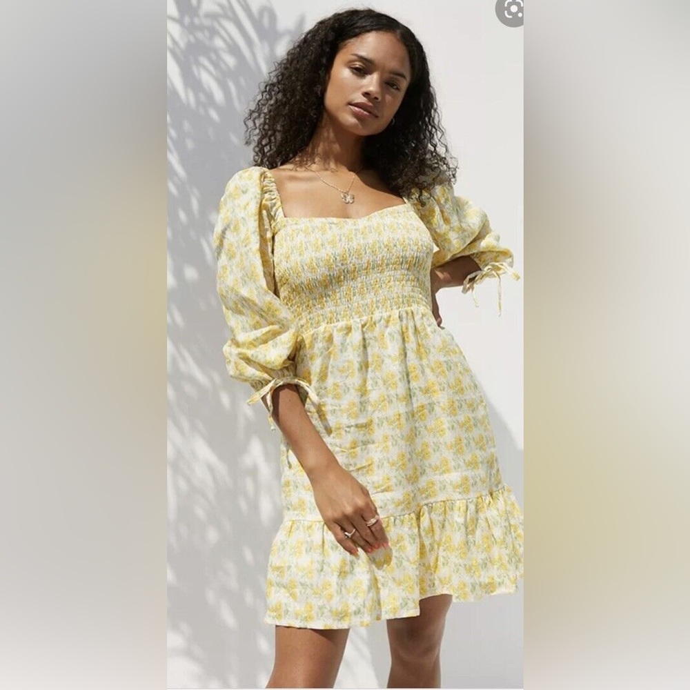 NWT - FAITHFUL THE BRAND Romania Mini yellow floral dress